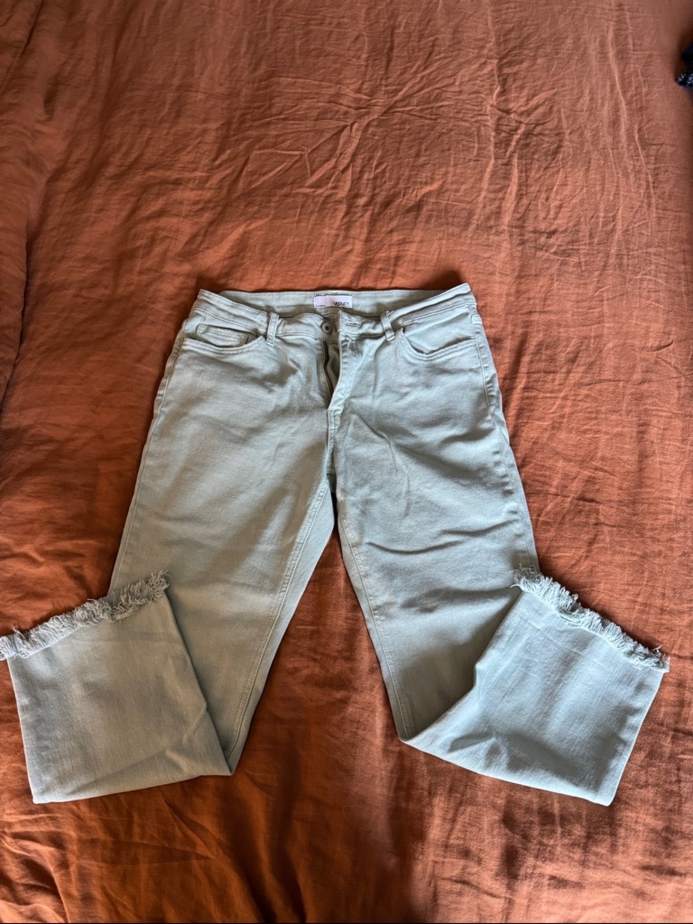 Vervet Light Sage Straight-Leg Ankle Jeans with Frayed Hem